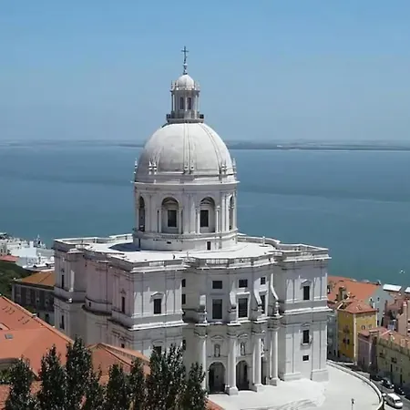 Alfama, The Heart Of Fado - Minutes From Tram 28