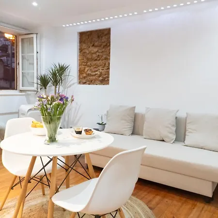 Apartamento Alfama, The Heart Of Fado - Minutes From Tram 28