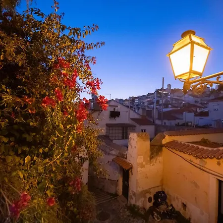 Apartamento Alfama, The Heart Of Fado - Minutes From Tram 28